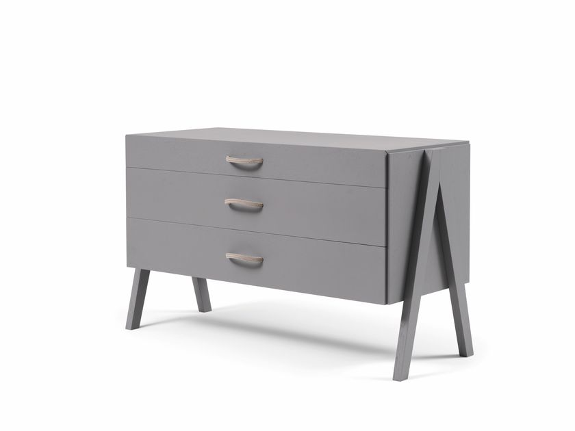 Gervasoni
PIER 63
Ash chest of drawers