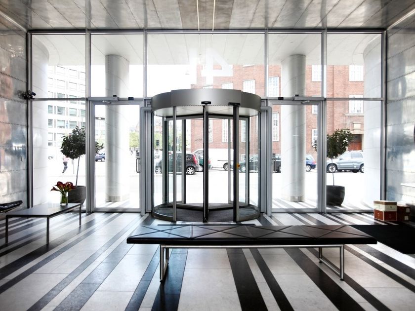 GEZE
GEZE TSA 325 NT
Automatic revolving door