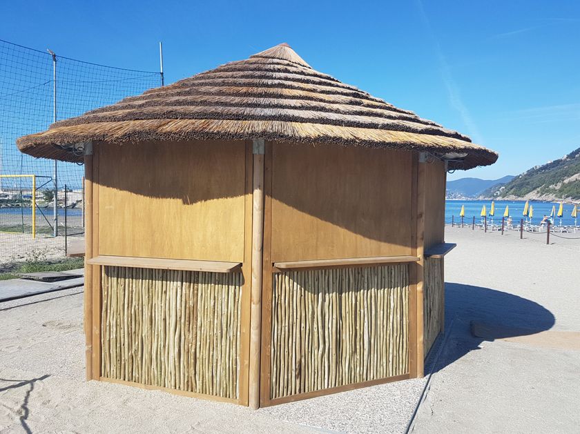 Gio' Stemar
Modular kiosks
Custom made modular wooden kiosks