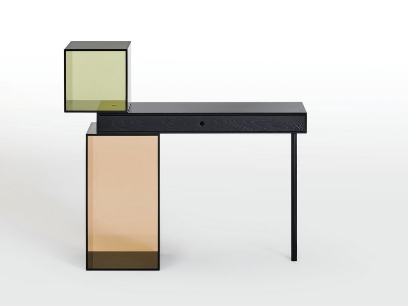 Glas Italia
RATIO
Secretary desk with drawers