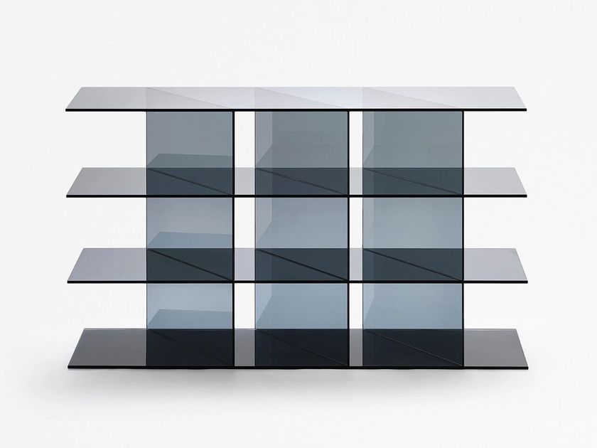 Glass Variations
MONOLOG
Rectangular glass console table with shelving