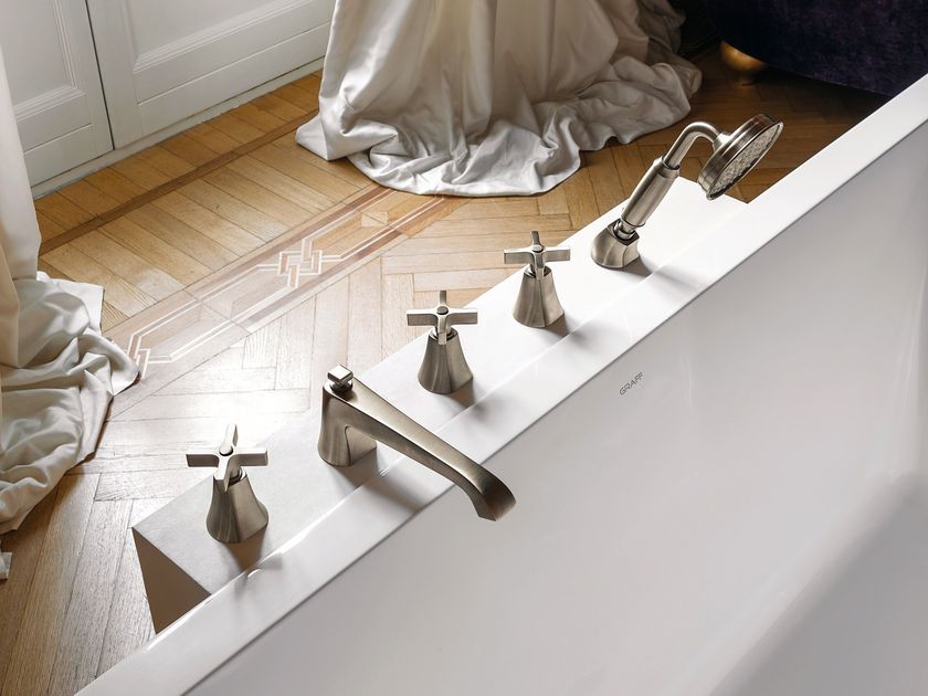 GRAFF
FINEZZA
5 hole bathtub set with hand shower