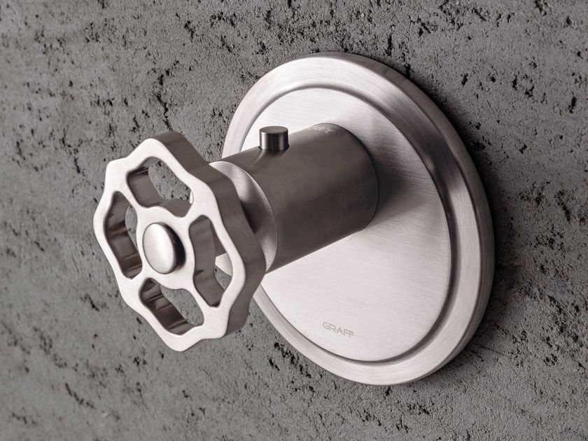 GRAFF
VINTAGE
Wall-mounted remote control tap