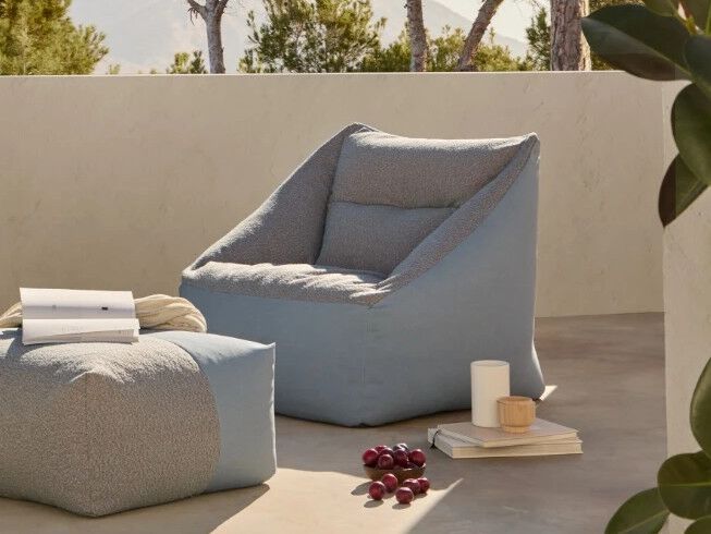 HAPPERS STUDIO
NUBE
Olefin fiber garden armchair with removable cover