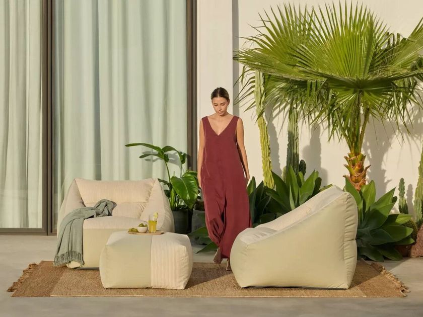 HAPPERS STUDIO
WIND
Fabric garden armchair with removable cover