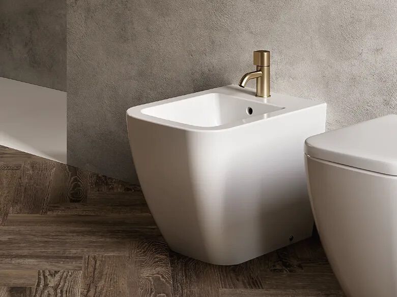 HATRIA
BIANCA
Floor mounted bidet