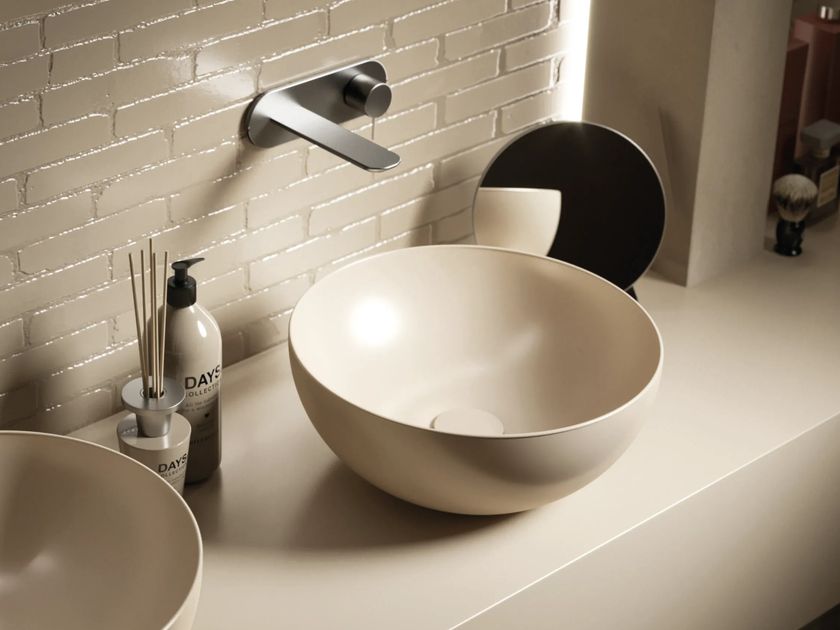 HATRIA
HAPPY HOUR SLIM 06:00
Countertop round washbasin