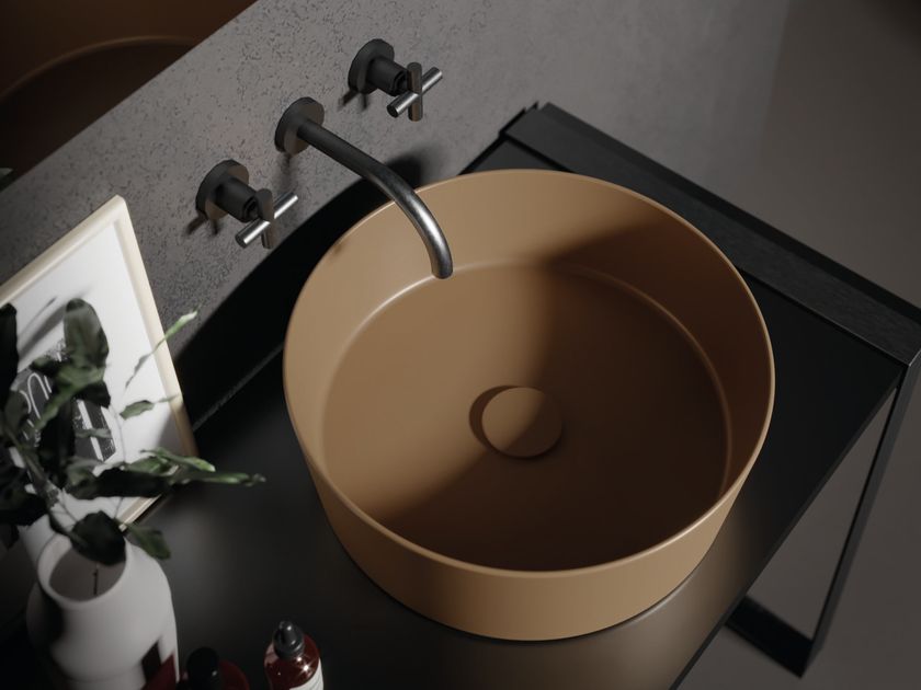 HATRIA
HAPPY HOUR SLIM 07:00
Countertop round washbasin