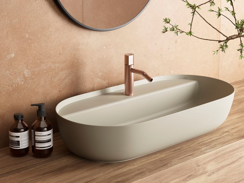 HATRIA
HAPPY HOUR SLIM 21:00 MF
Oval countertop washbasin