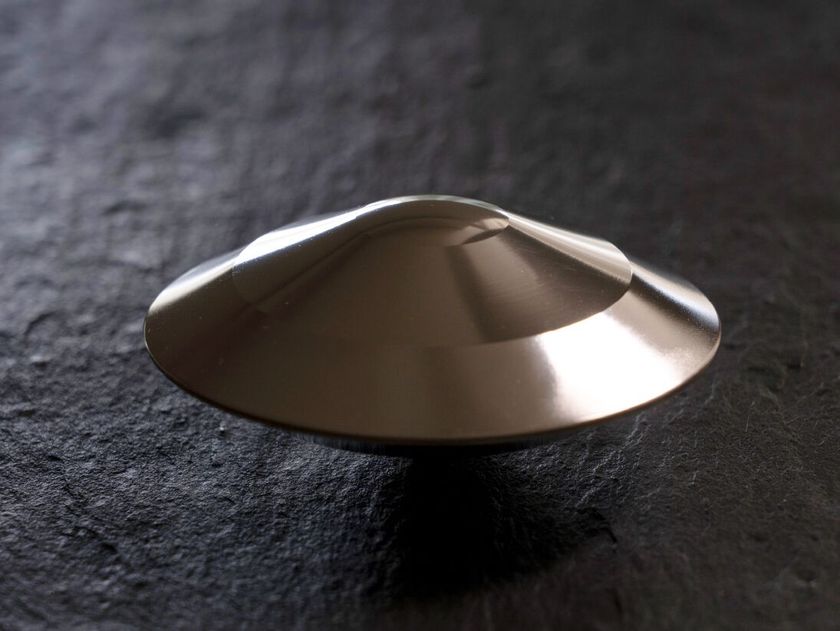 HEALING
CARBON BALANCER PLASMA MU
Titanium decorative object