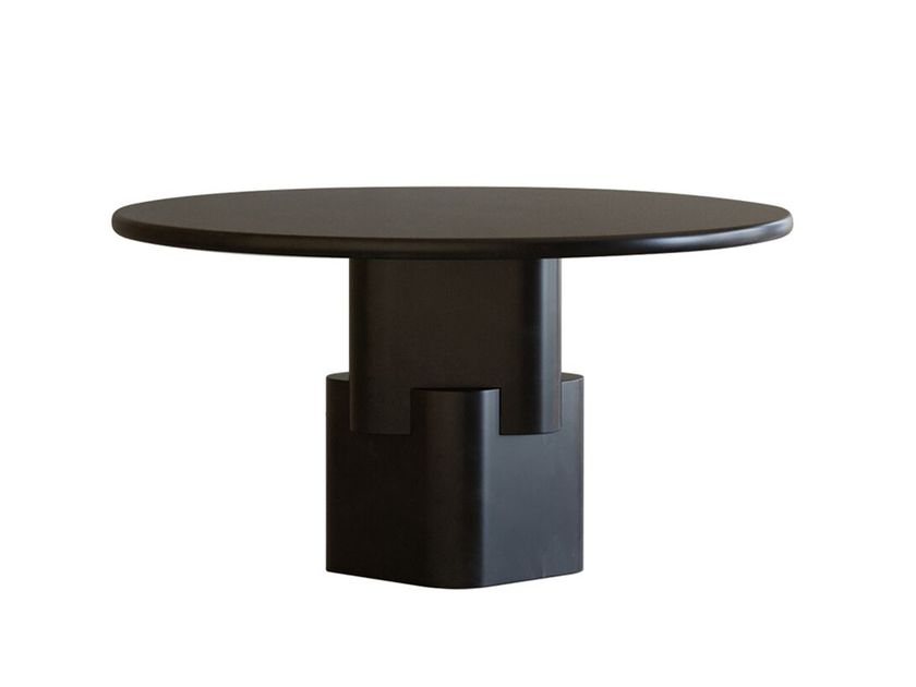 Hermhaus
HOOK
Round dining table