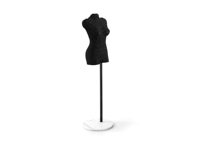 Hi Retail
BELLIMBUSTO DONNA
Wooden display unit
