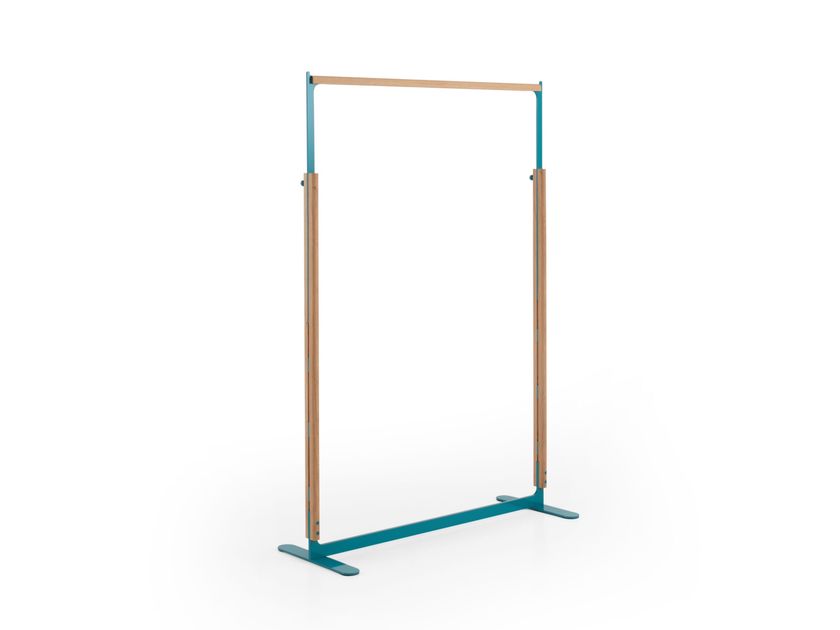 Hi Retail
ESSENCE CLOTHES RACK
Adjustable garment rail