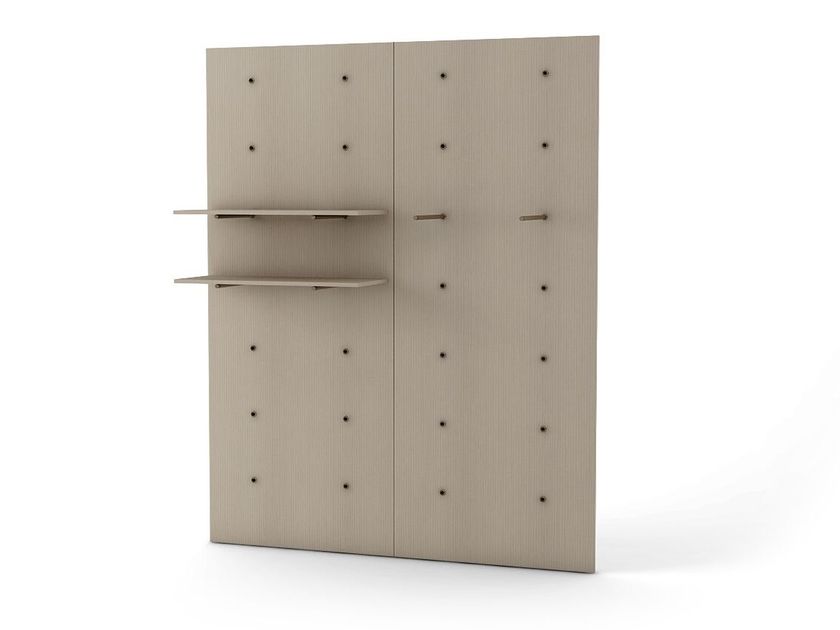 Hi Retail
PANNELLO CON BOCCOLE
Wooden display unit