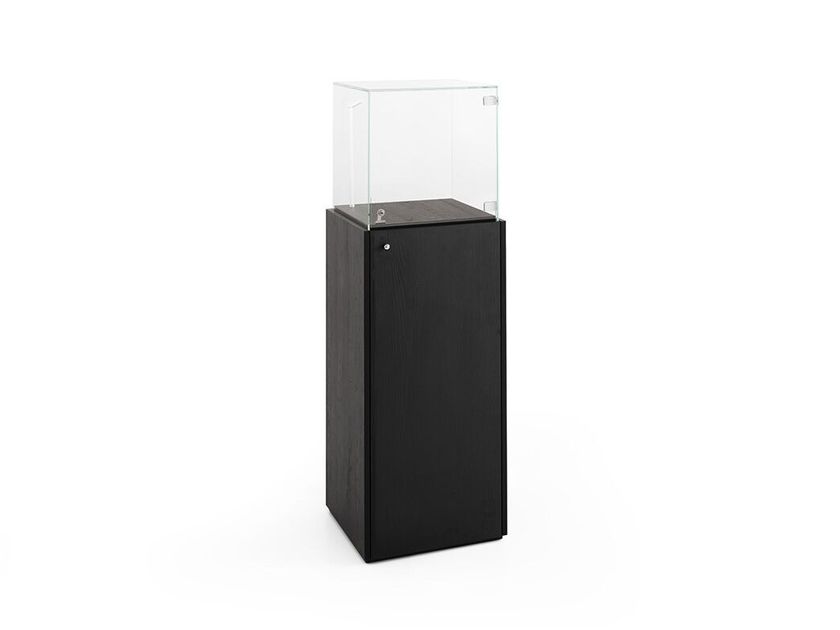 Hi Retail
SHOWCASE SEI
Showcase with door below
