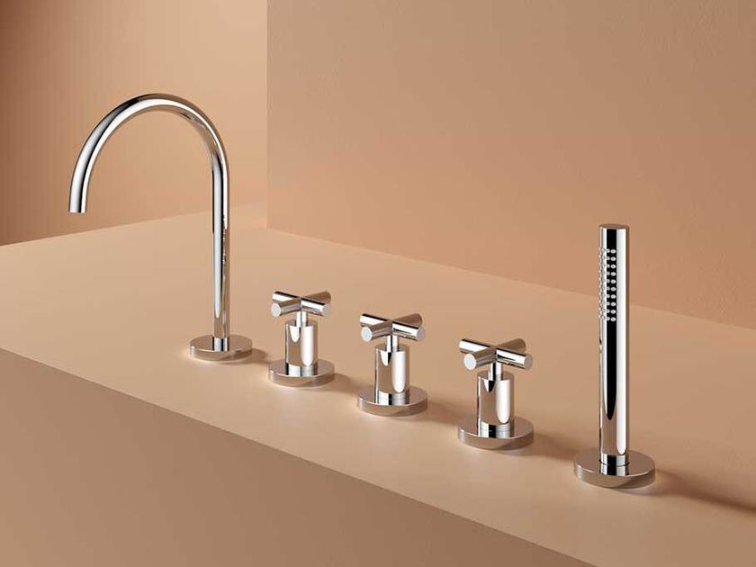 Hotbath
CHAP C173
Recessed bathtub mixer with hand shower