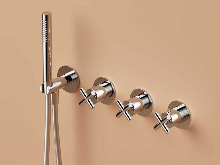 Hotbath
CHAP C7071
Recessed thermostatic shower mixer with hand shower