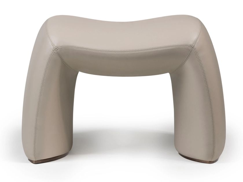 HOTHING
BAMBOO
Backless low leather stool