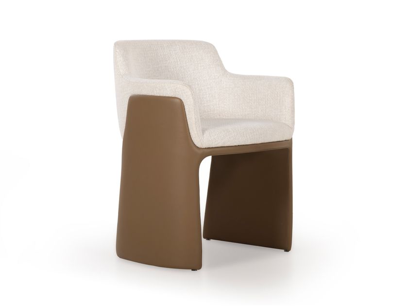 HOTHING
CUMULUS
Upholstered leather and fabric chair with armrests