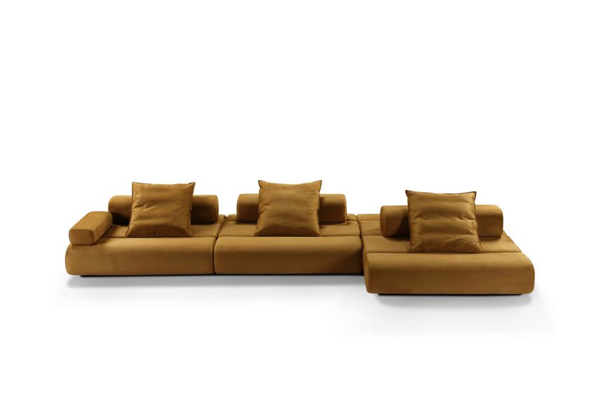 HOTHING
THE GAME
3 seater modular velvet sofa with chaise longue