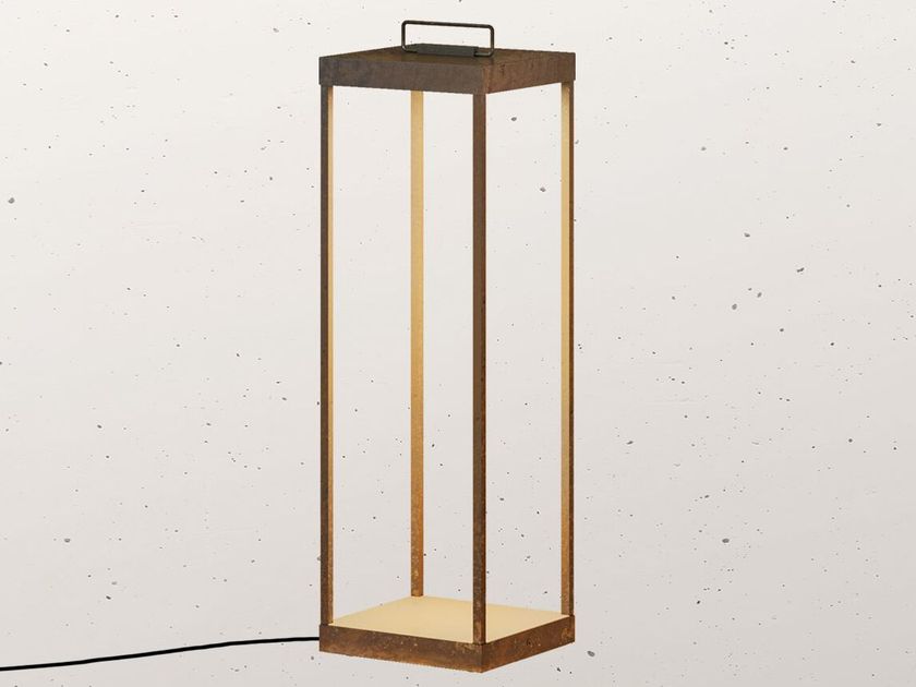 LANTERNE SLIM 267.23 - Напольная лампа из латуни с LED
