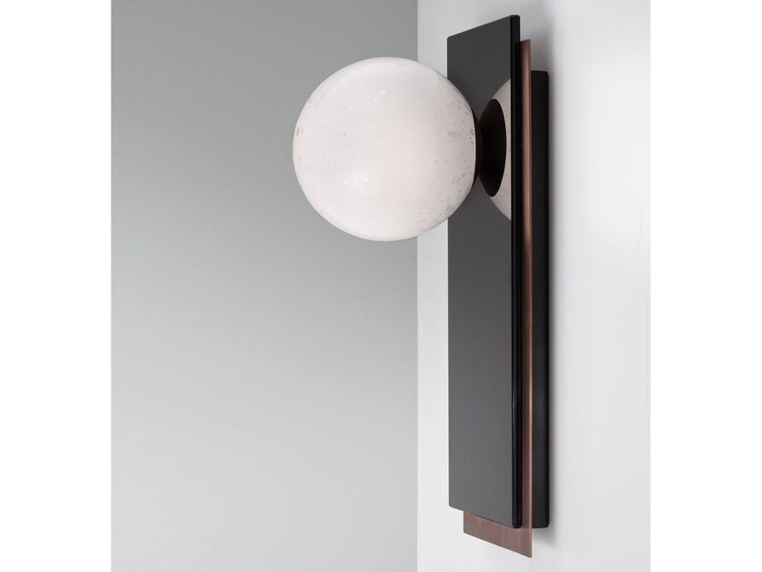 Incalmi
KELMO WALL
LED copper and glass wall lamp with dimmer