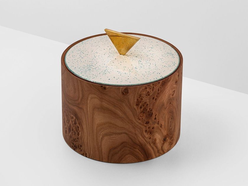 Incalmi
TELIA
Elm jewel box