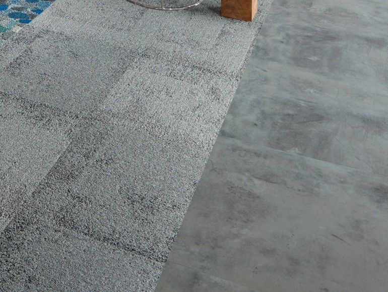 Interface®
TEXTURED STONES
Ecological resilient vinyl flooring