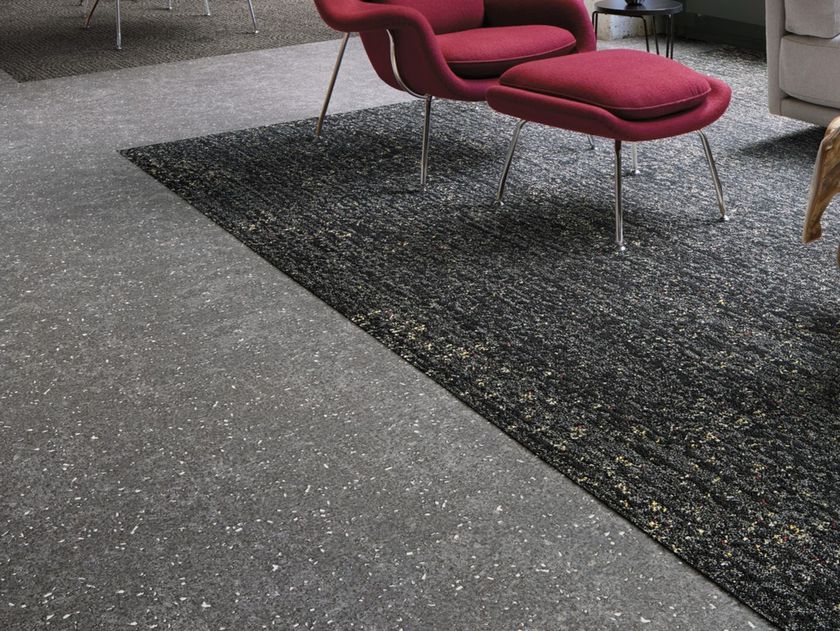 Interface®
WALK THE AISLE
Ecological resilient vinyl flooring