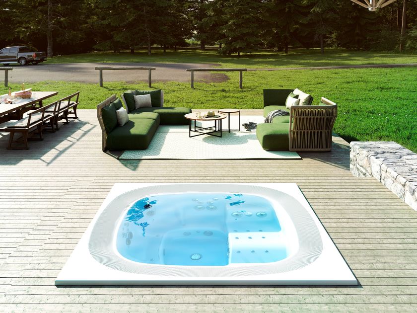 Jacuzzi®
ENJOY
Overflow hydromassage 6-seats minipool