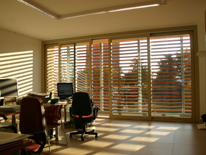 Jansen
JANSEN ALZA e SCORRI
Steel sliding window