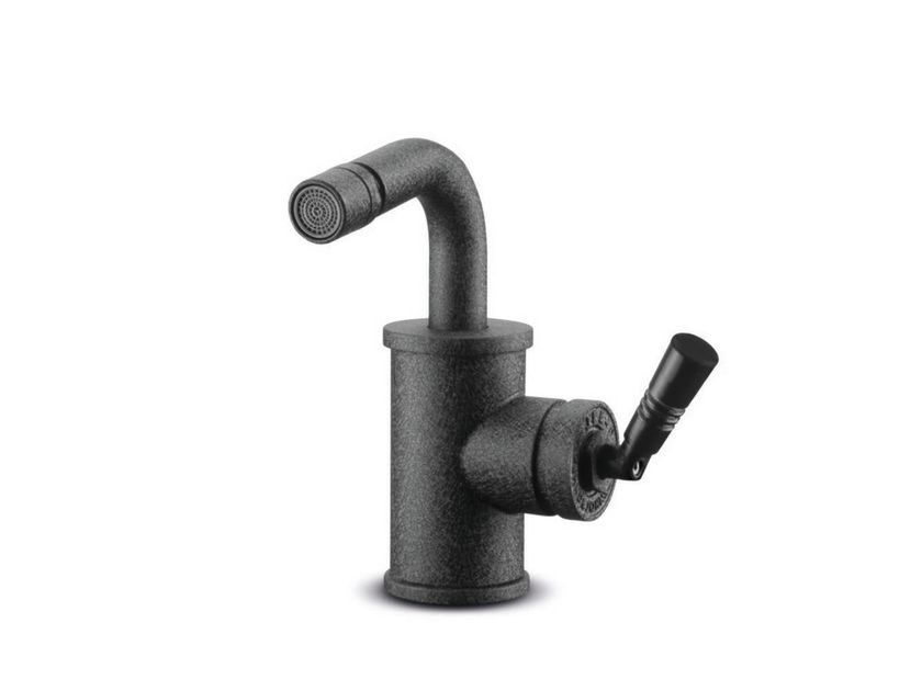 JEE-O
SOHO BIDET
Stainless steel bidet mixer with swivel spout