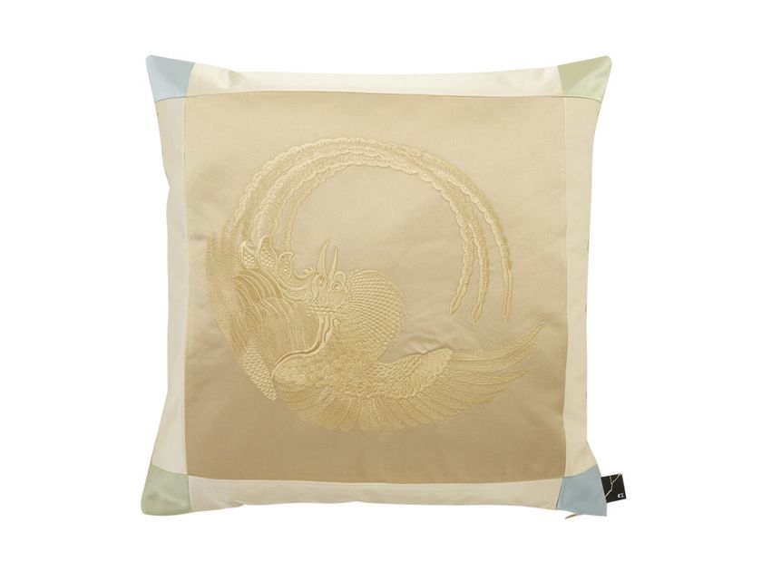 K-3
PHOENIX 40
Square fabric cushion