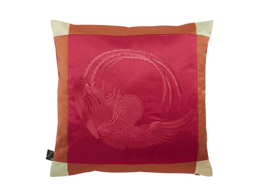 K-3
PHOENIX 56
Square fabric cushion