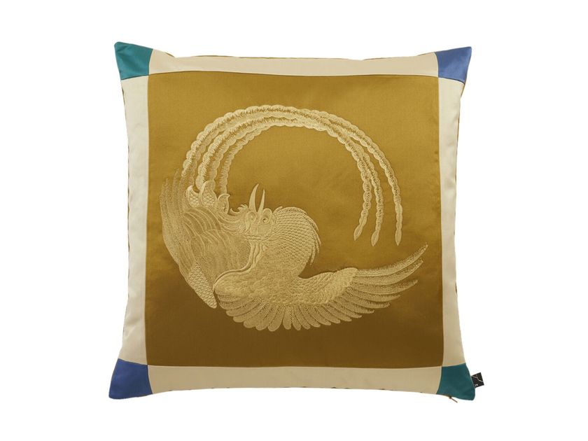 K-3
PHOENIX 64
Square fabric cushion