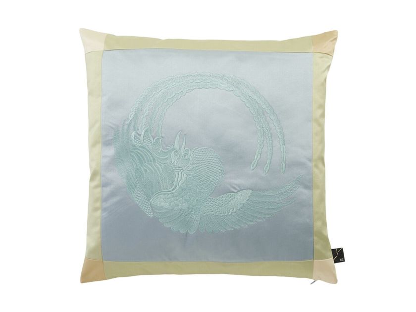 K-3
PHOENIX 65
Square fabric cushion