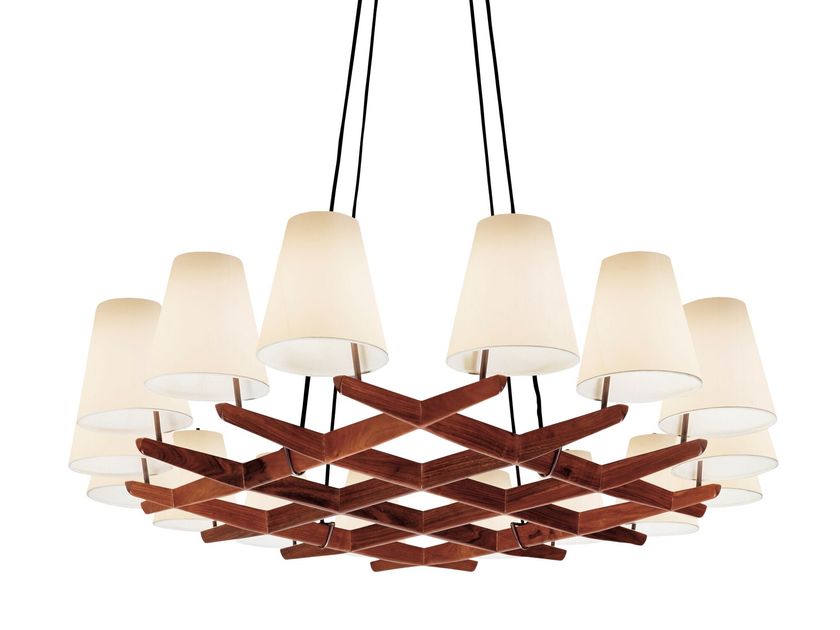 Kalmar
HALLSTATT
Wooden and silk chandelier