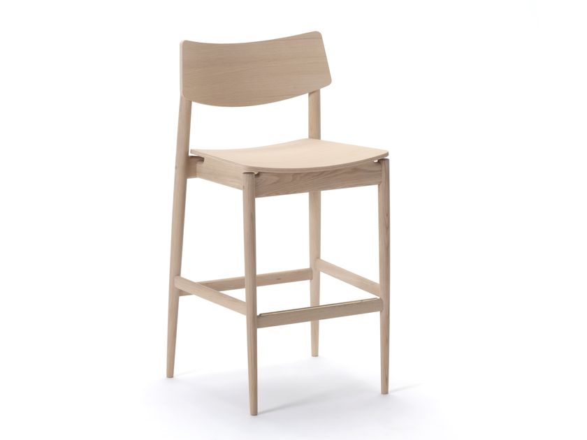 KARIMOKU
A-BS01
Wooden barstool with footrest
