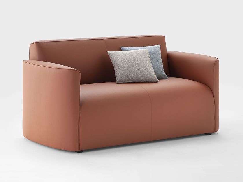 Kastel
KERMESS
2 seater leather sofa
