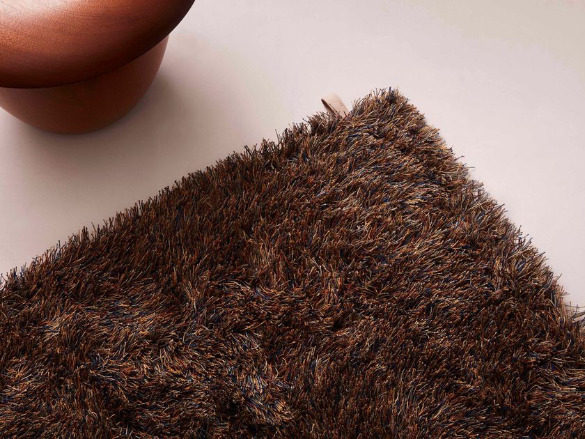 Kasthall
FOGG
Hand tufted rug in linen