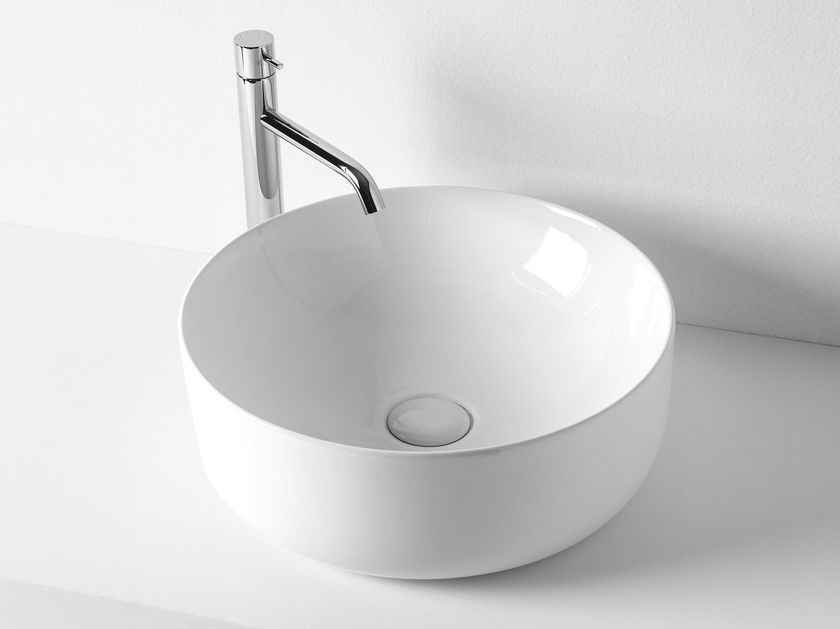 Kerasan
NOLITA 5344
Countertop round ceramic washbasin