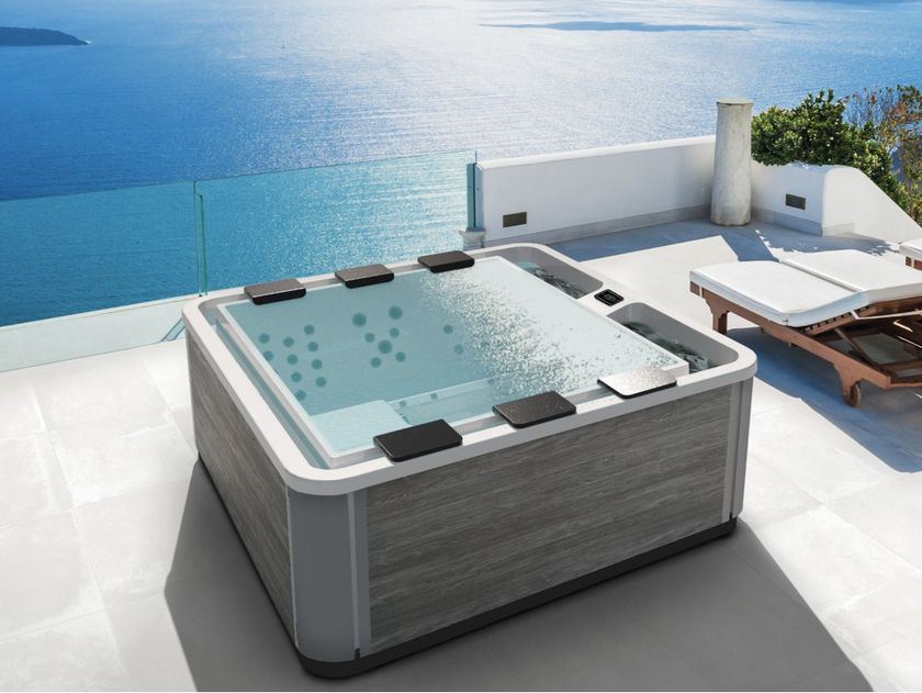 Kinedo
A700
Overflow 6-seats outdoor minipool