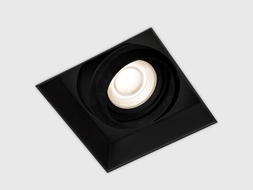 Kreon
DOWN IN-LINE 165 HIGH OUTPUT
LED square aluminium spotlight