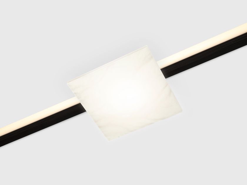 Kreon
PROLOGE 40 STONE ON-KAGI LEVEL 2
LED track-Light
