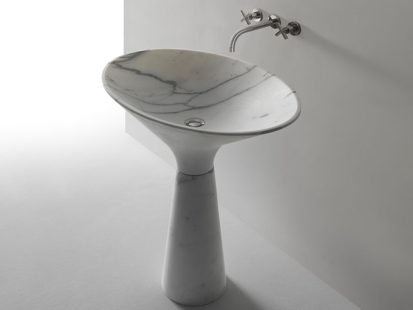 Kreoo
DRY
Freestanding marble washbasin