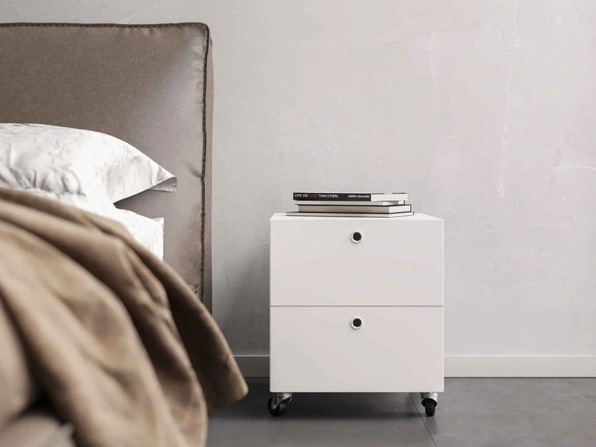 KRIPTONITE
CONTAINERS
Aluminium and wood chest of drawers