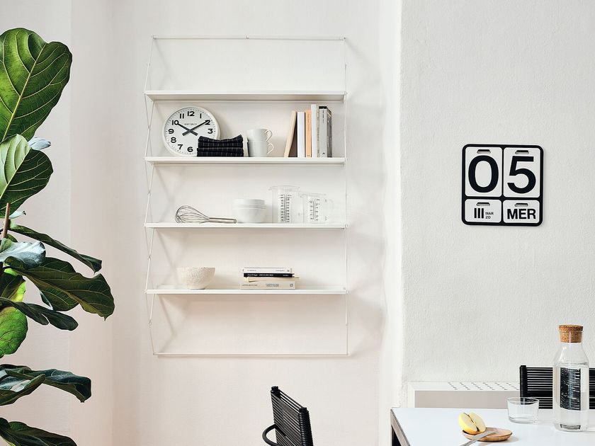 KRIPTONITE
ETA BETA
Pantograph bookcase with two mounting points.