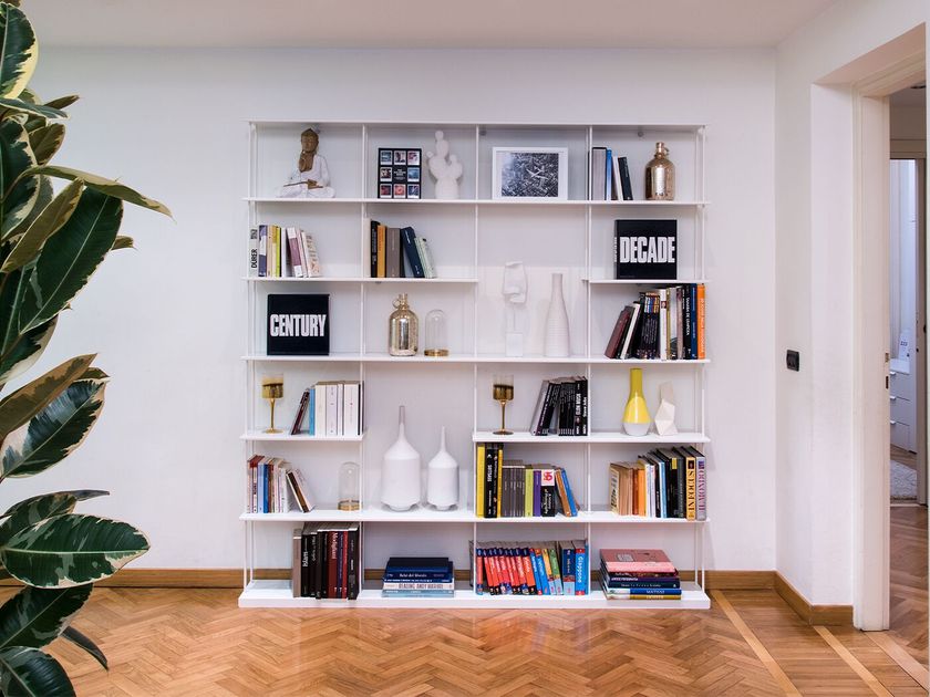 KRIPTONITE
KROSSING MAXI
Wall-mounted modular aluminium shelving unit