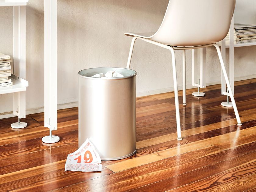 KRIPTONITE
PAPER BASKET
Aluminium waste paper bin