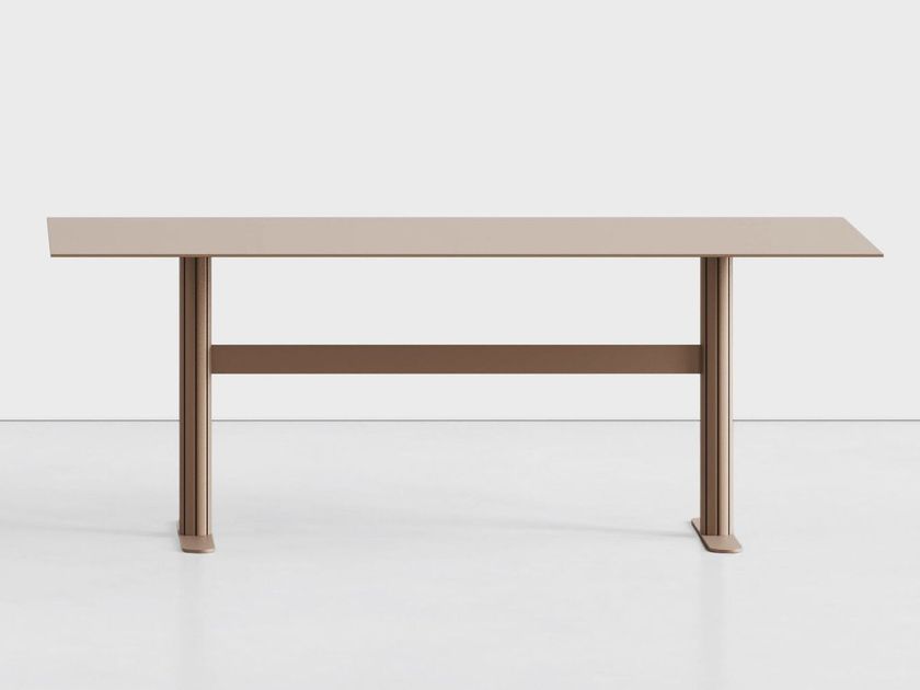 Kristalia
OTTAVO
Rectangular extruded aluminium coffee table